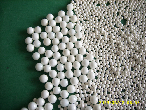 玻璃珠与氧化锆珠作砂磨机研磨球用的时候优劣性比较