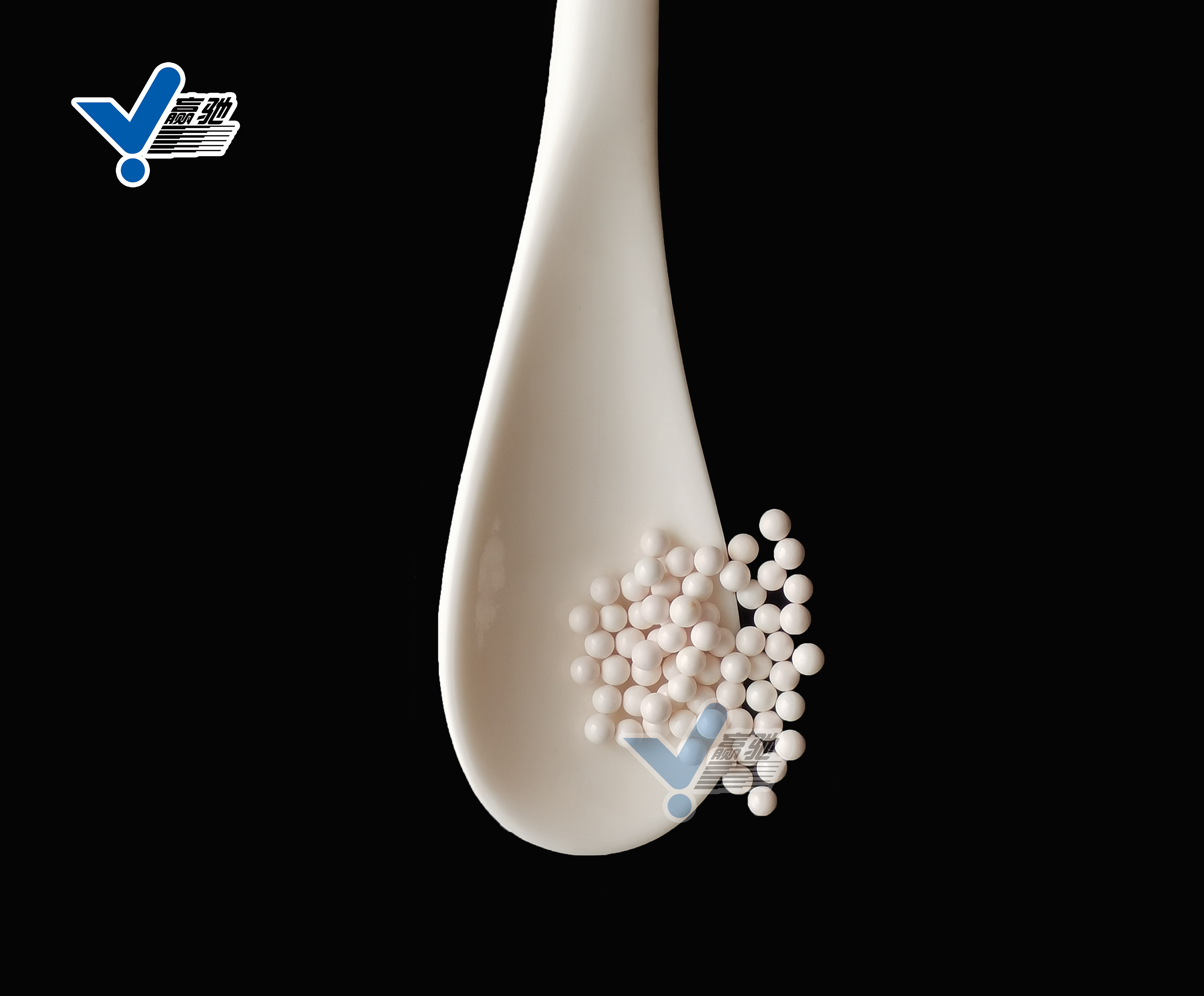 淄博贏馳陶瓷：如何判斷硅酸鋯研磨珠的質(zhì)量好壞？