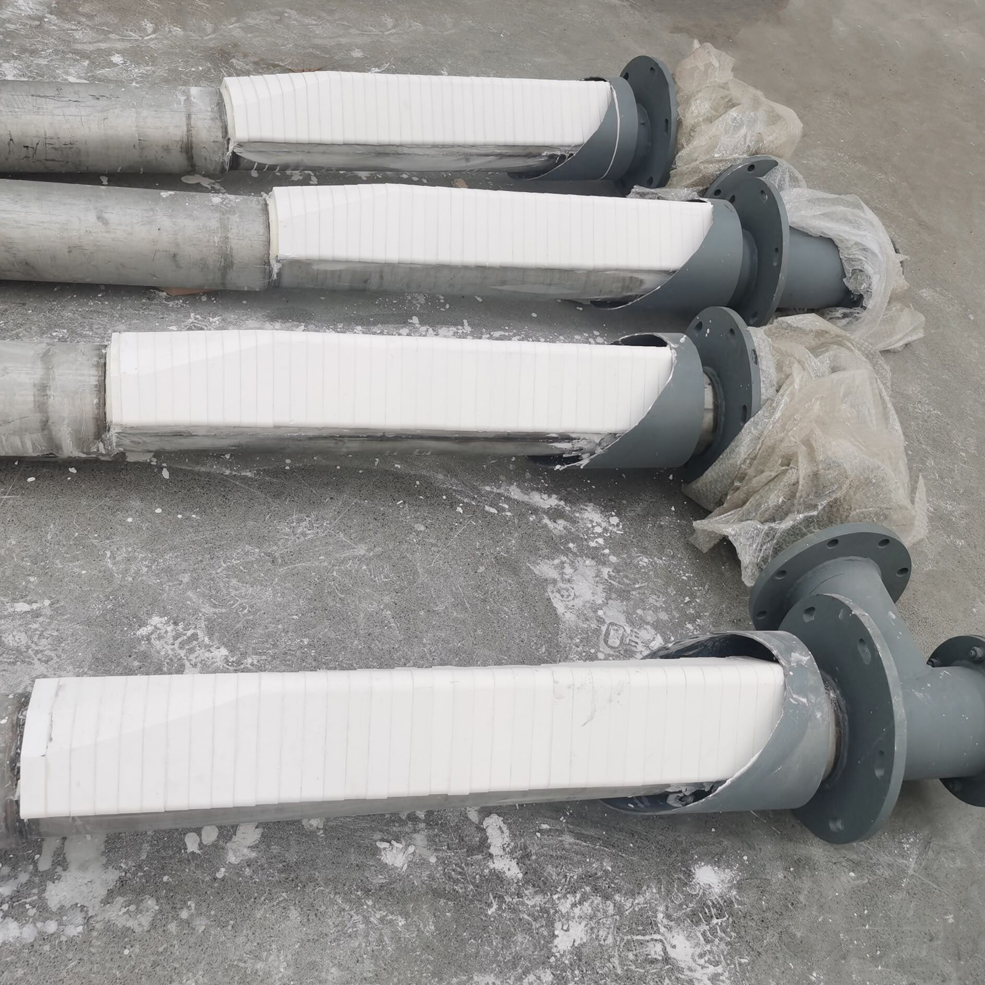 淄博贏馳陶瓷：點(diǎn)火器襯氧化鋁耐磨陶瓷片的典型應(yīng)用場(chǎng)景