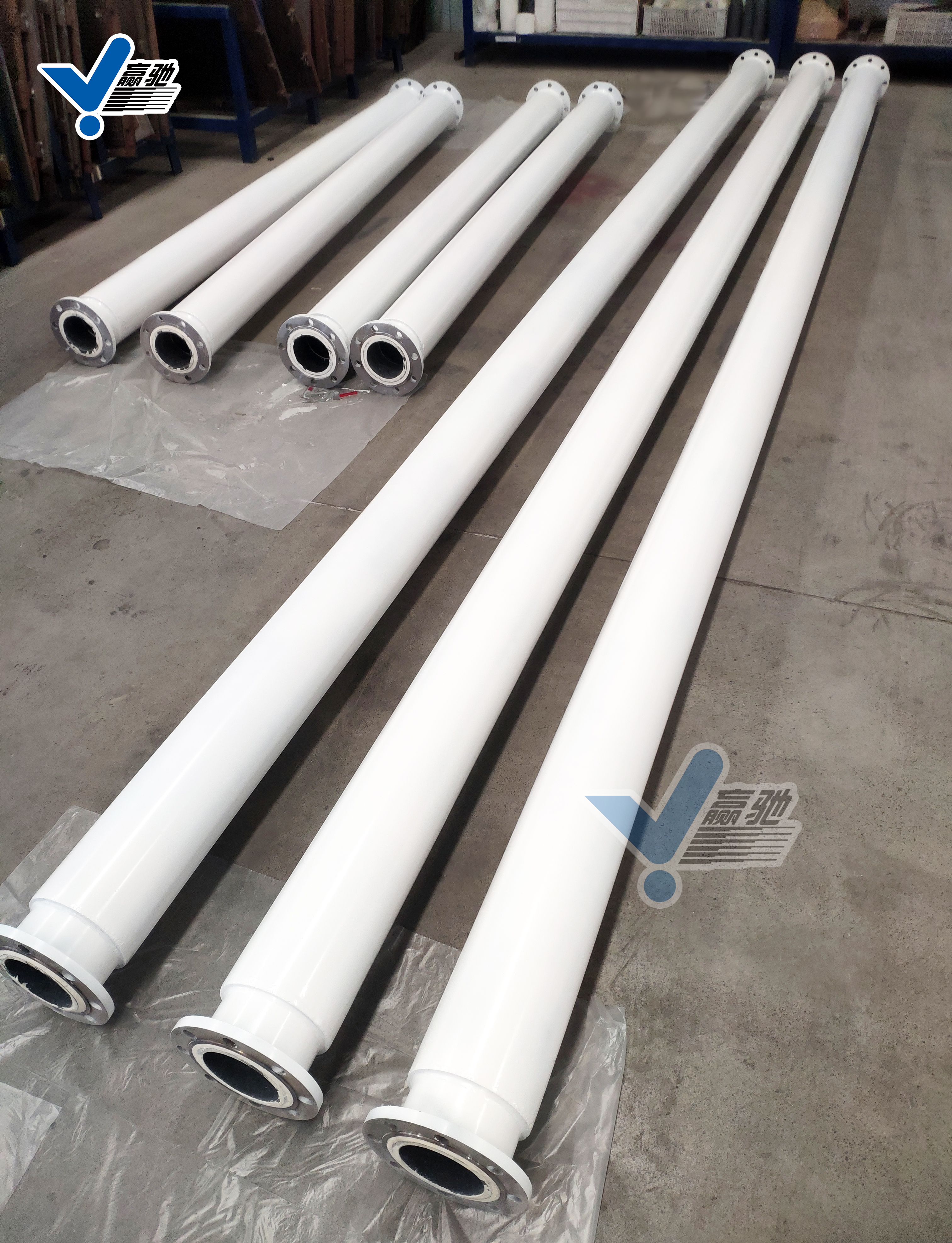 鑄石環(huán)內(nèi)襯管 管道內(nèi)襯鑄石 鑄石耐磨陶瓷管道 山東鑄石復(fù)合碳鋼管 耐磨鑄石管道 鑄石防磨內(nèi)襯管道 鑄石襯里防磨防腐管道 管道內(nèi)襯鑄石防磨損管道 淄博贏馳陶瓷