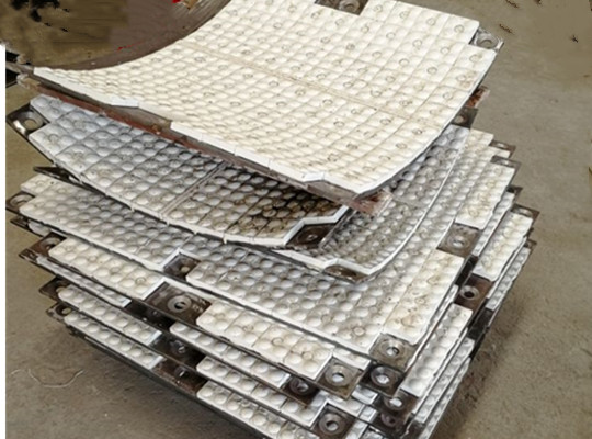 钢厂高炉上料小车钢板陶瓷二合一复合板 蘑菇顶 焊接衬板
