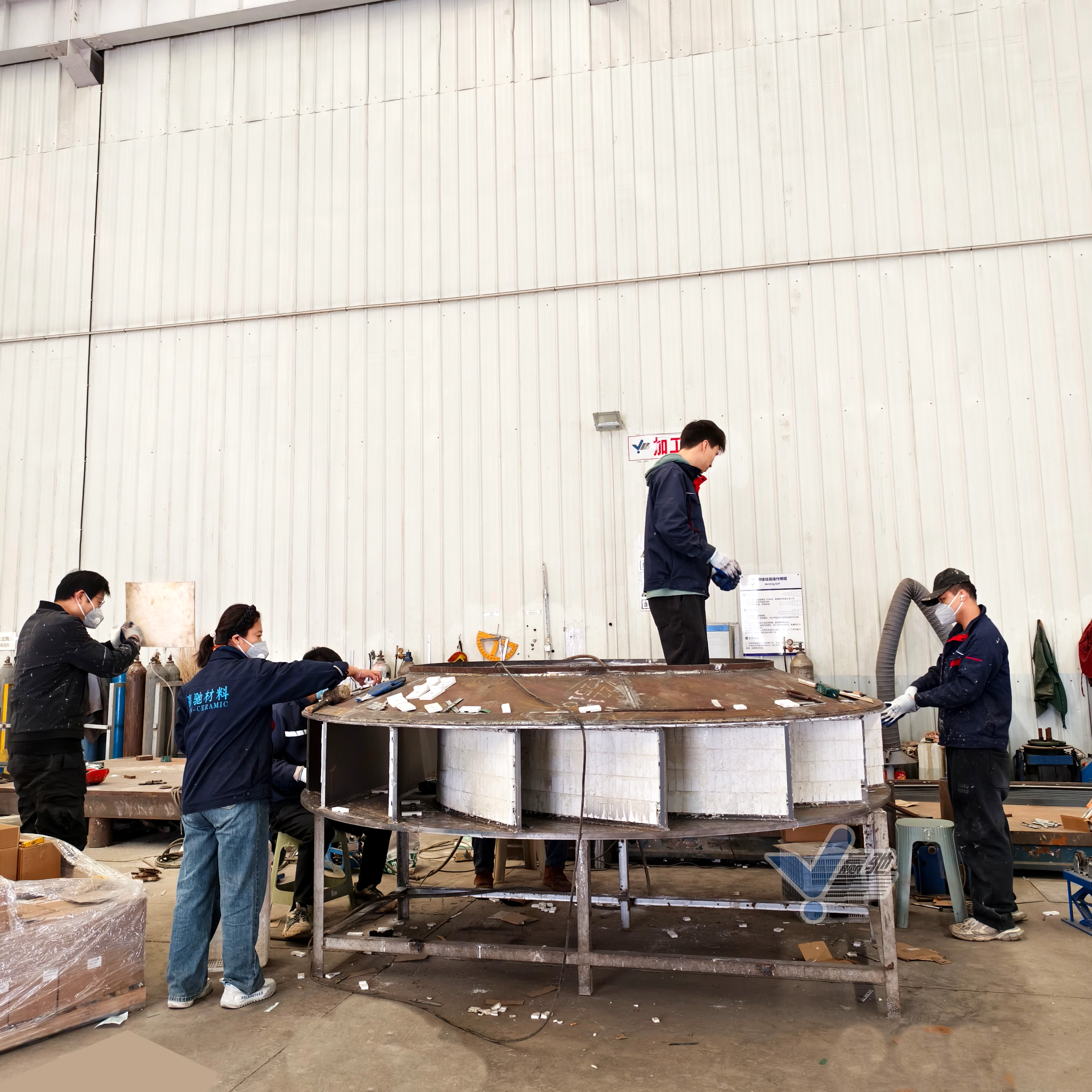 專業(yè)風(fēng)機(jī)內(nèi)襯加工廠家 風(fēng)機(jī)內(nèi)襯氧化鋁陶瓷 L型氧化鋁卡扣護(hù)邊設(shè)計(jì)+葉片氧化鋁燕尾槽鑲嵌 專業(yè)風(fēng)機(jī)內(nèi)襯燕尾槽耐磨陶瓷片 耐磨陶瓷風(fēng)機(jī)蝸殼 專業(yè)風(fēng)機(jī)內(nèi)襯來件加工 風(fēng)機(jī)蝸殼耐磨內(nèi)襯 風(fēng)機(jī)蝸殼防塵防磨襯里 淄博贏馳陶瓷新材料有限公司