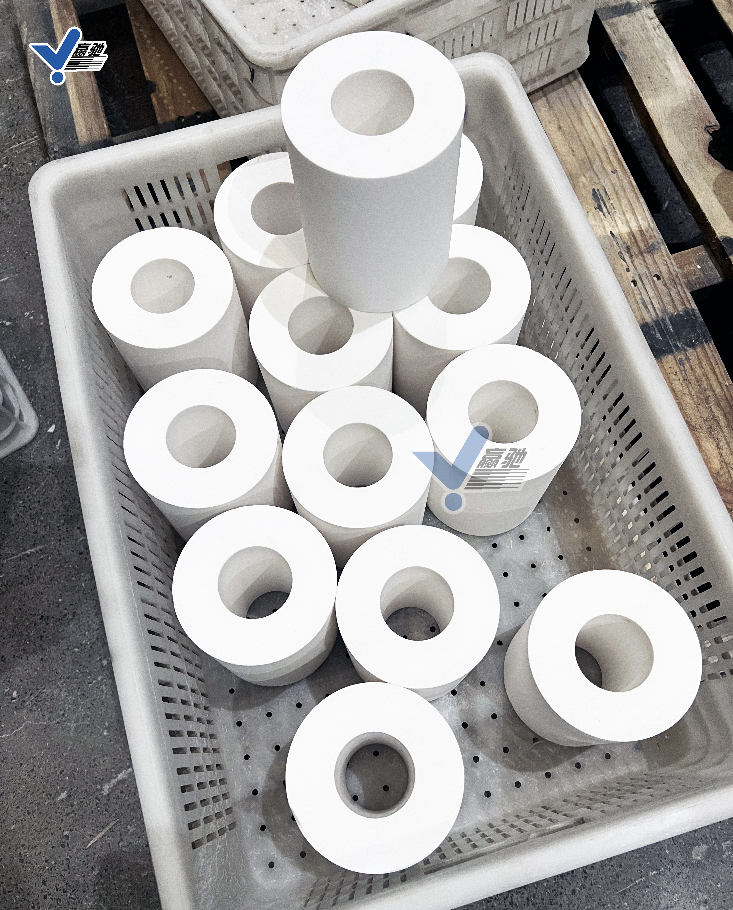 外径100内径45陶瓷环 定制耐磨陶瓷环 氧化铝陶瓷环现货 氧化铝陶瓷管内衬 定制92氧化铝陶瓷环 95氧化铝陶瓷环 耐磨陶瓷环 氧化铝内衬 管道一体环内衬 陶瓷环内衬 淄博赢驰陶瓷新材料有限公司